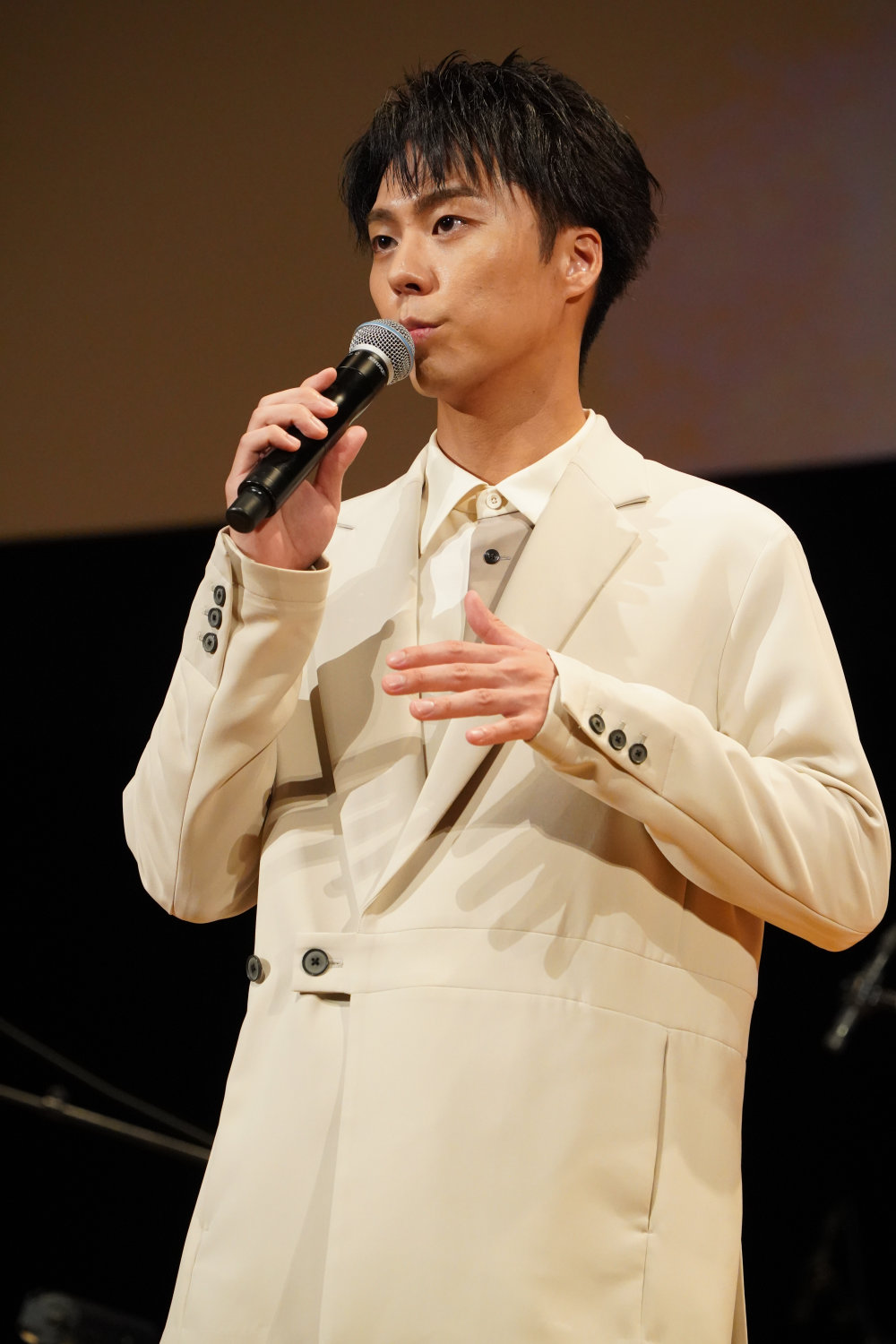 小野塚勇人