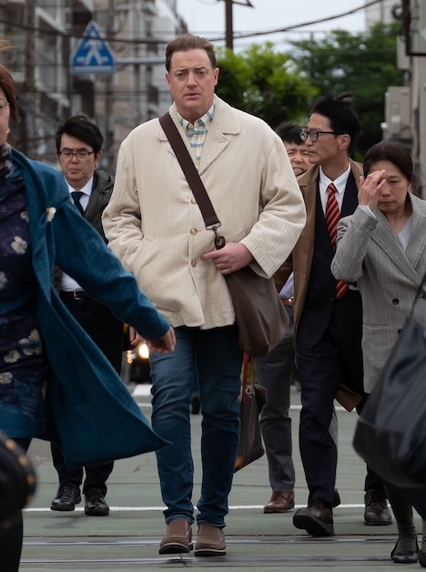 「レンタル・ファミリー」新場面写真