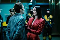 「ボーイ・キルズ・ワールド：爆拳壊界流転掌列伝」場面写真