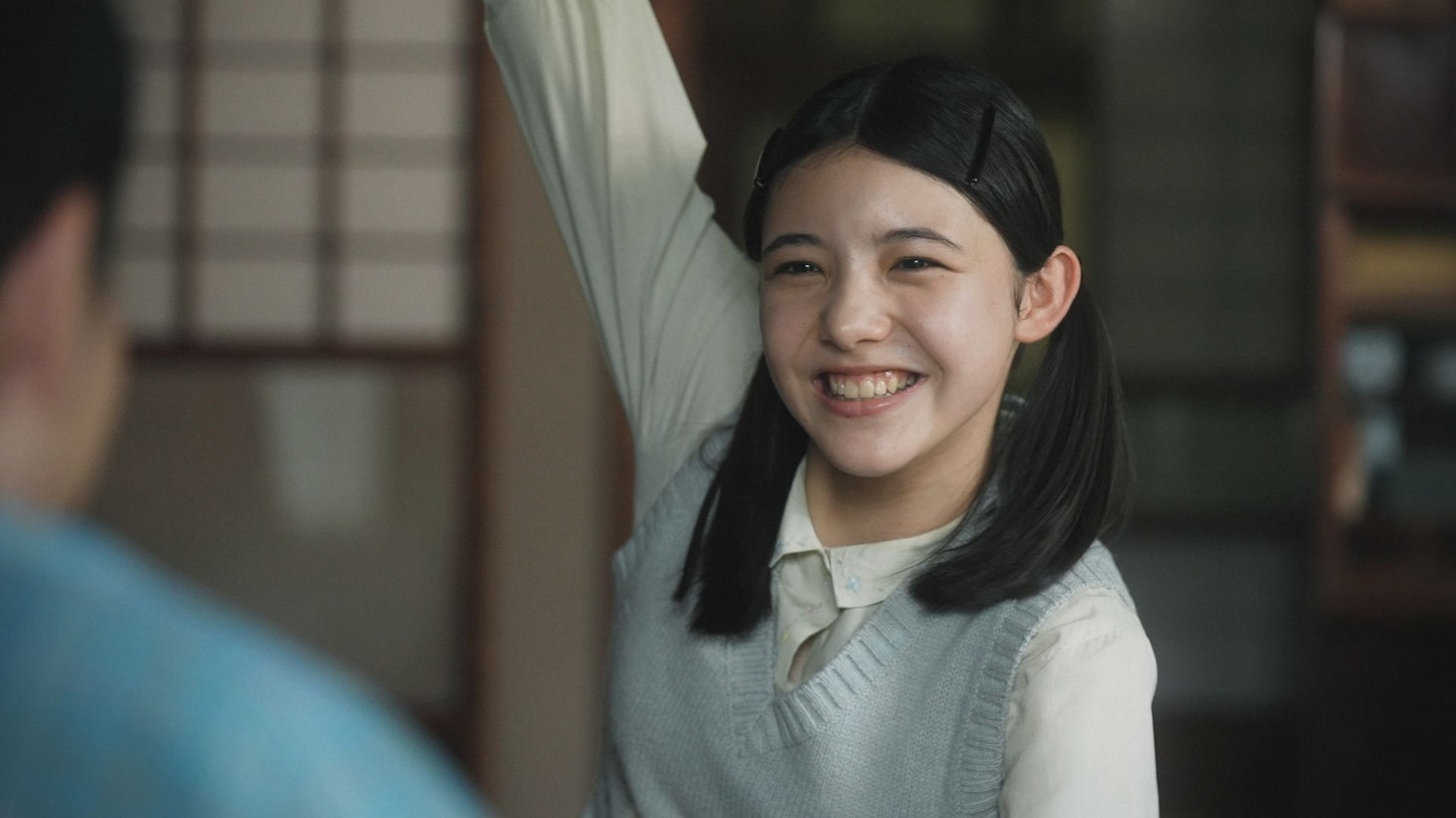 「なぜ君は戦争に？ 綾瀬はるか×news23」ドラマパートより、松尾そのま演じる正夫の姪・典子
