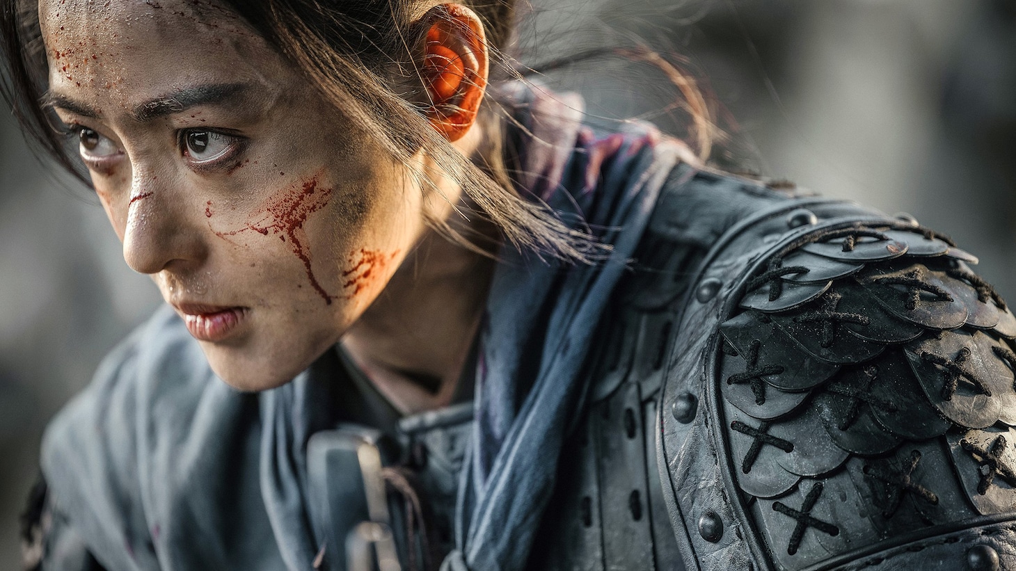 男装の女将軍・阿麦（アマイ）。演じるのは中国ドラマ「太子妃 狂想曲＜ラプソディ＞」などで知られるチャン・ティエンアイ（張天愛）