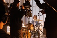 Netflixシリーズ「グラスハート」メイキング写真