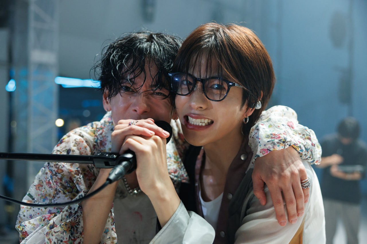 Netflixシリーズ「グラスハート」メイキング写真