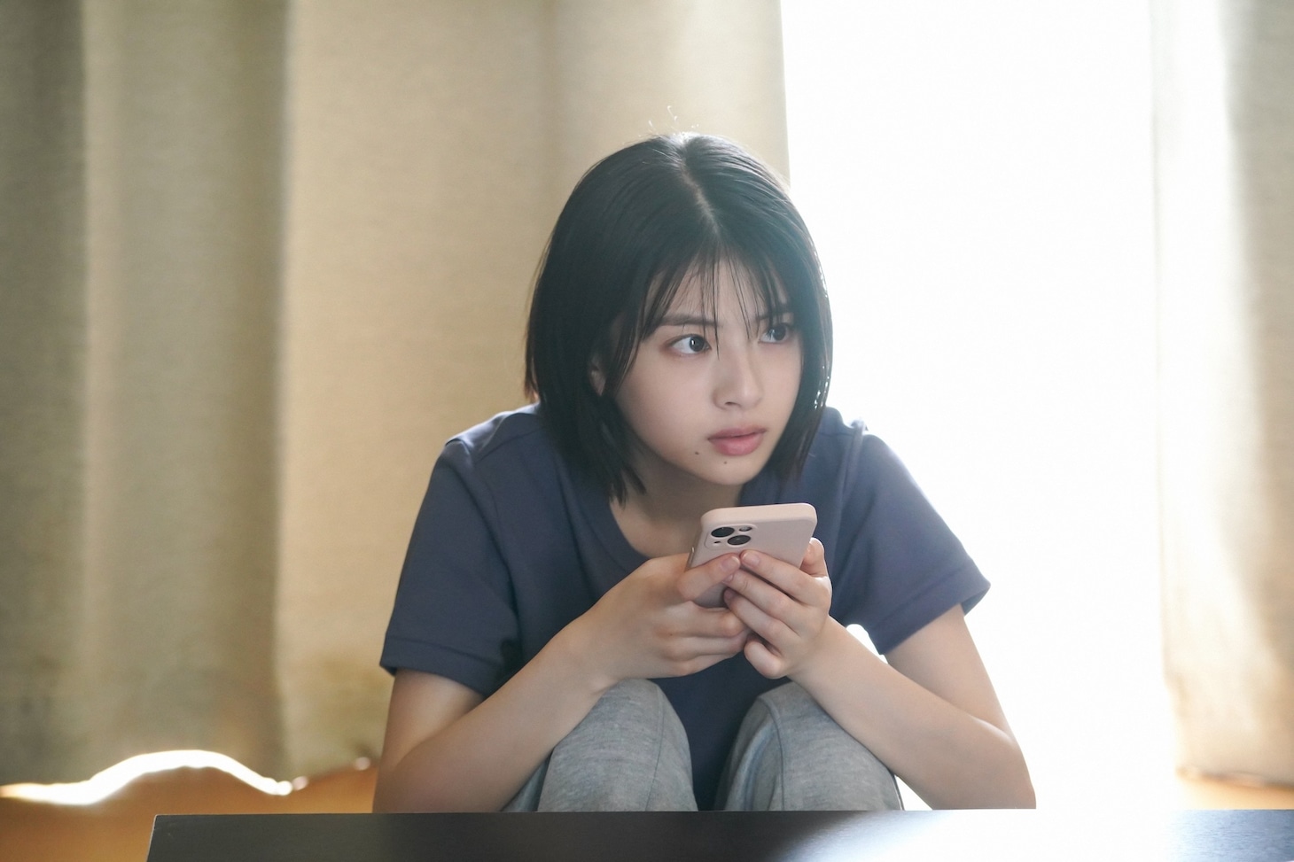 「ほんとにあった怖い話 夏の特別編2025」にて放送の「或る訳ありの部屋」場面写真