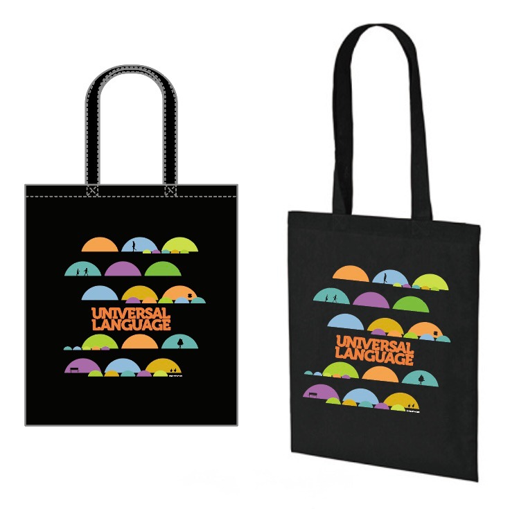 「ユニバーサル・ランゲージ」日本オリジナルグッズの「ちょっとおでかけトートバッグ」（税込2000円）