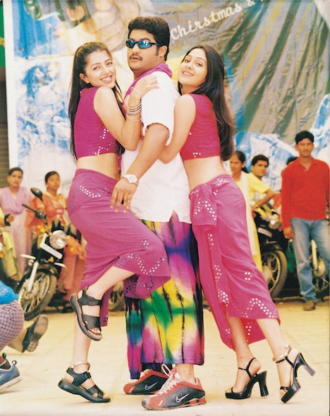 「シンハードリ」場面写真