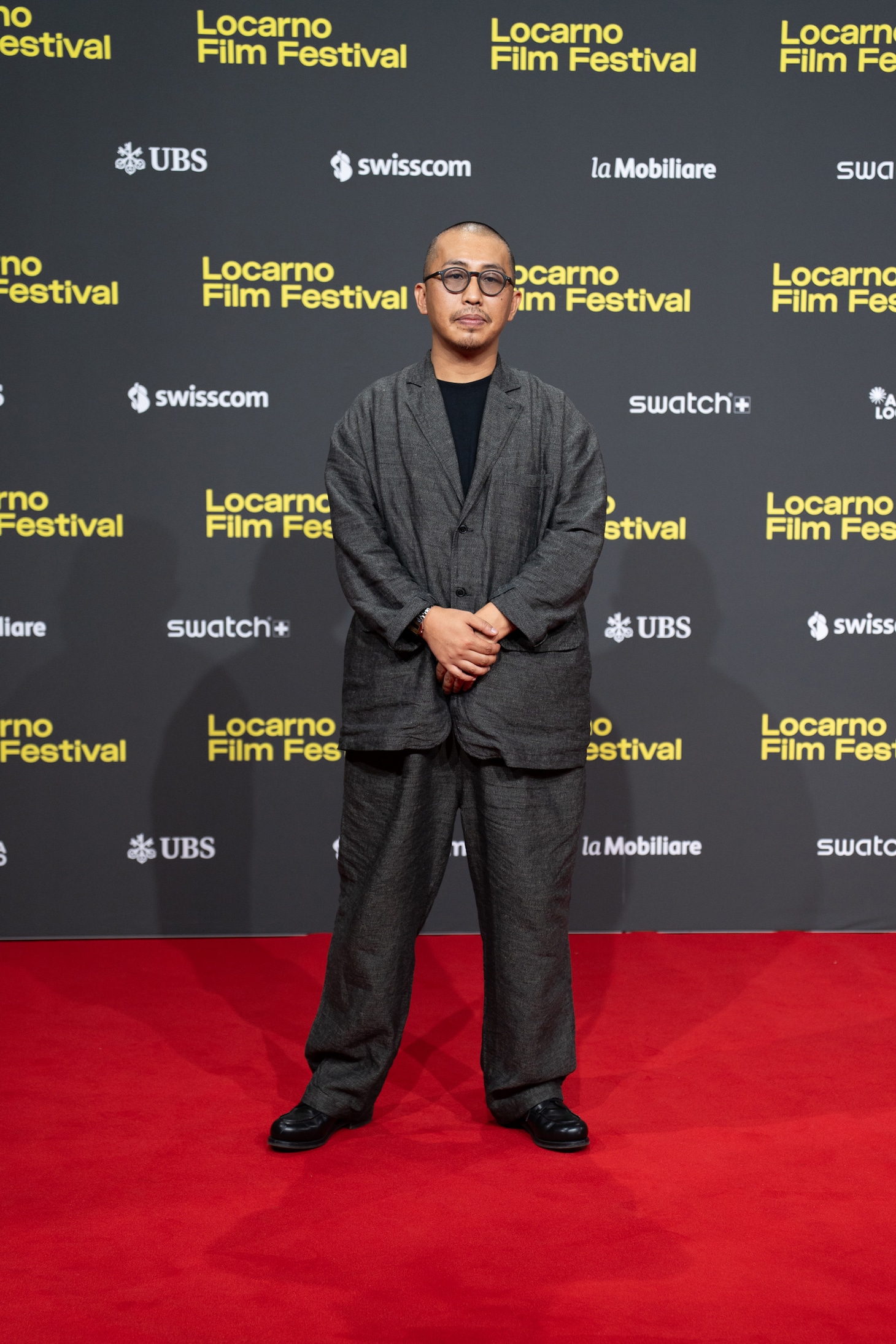 第78回ロカルノ国際映画祭のレッドカーペットに登場した三宅唱 ©Locarno Film Festival / Ti-Press