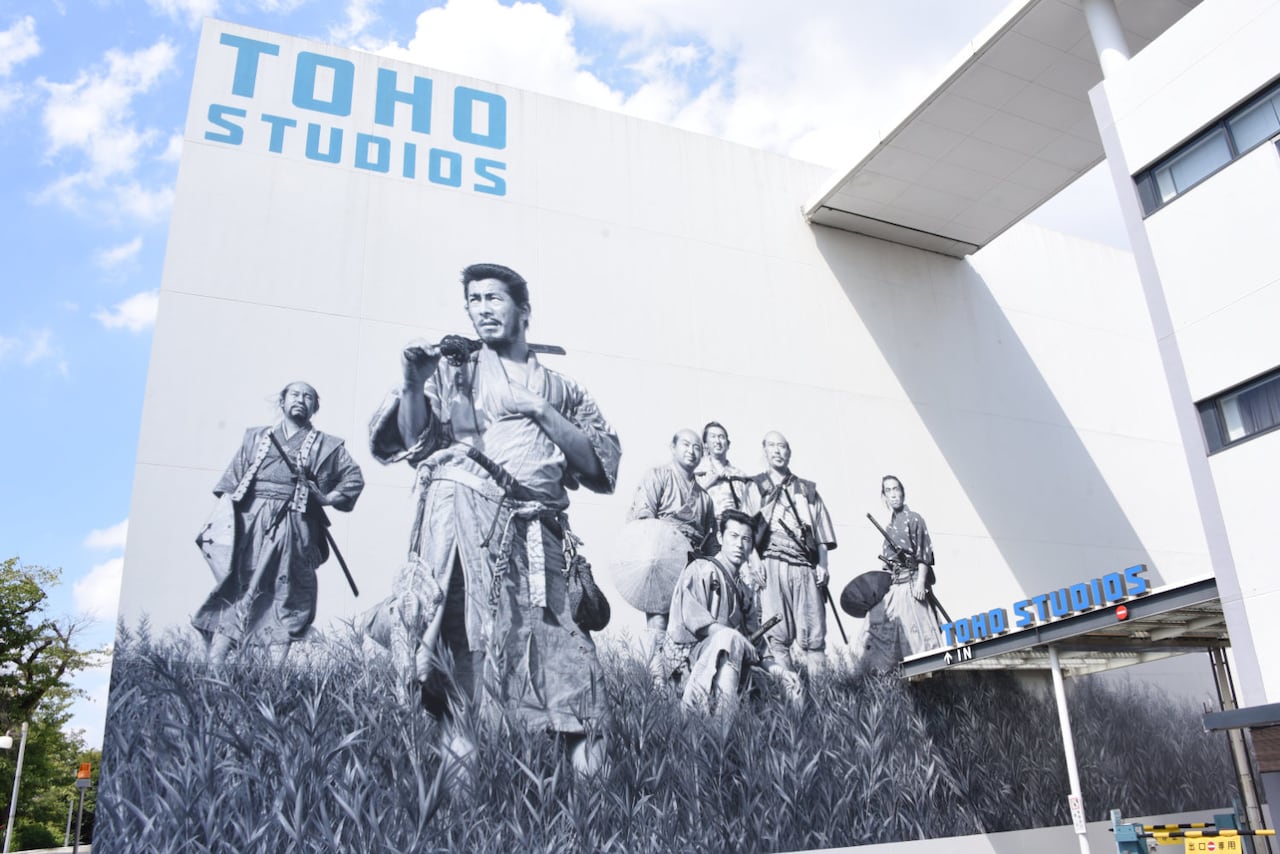 小学生が東宝スタジオを見学！LEDパネルを擁するスタジオや効果音作りの体験に充実感