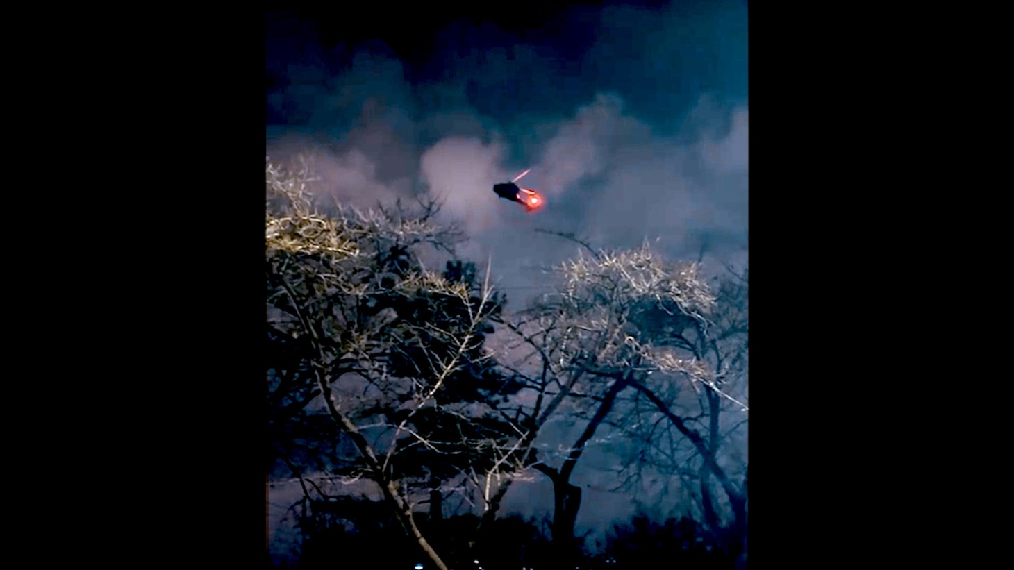 「非常戒厳前夜」場面写真