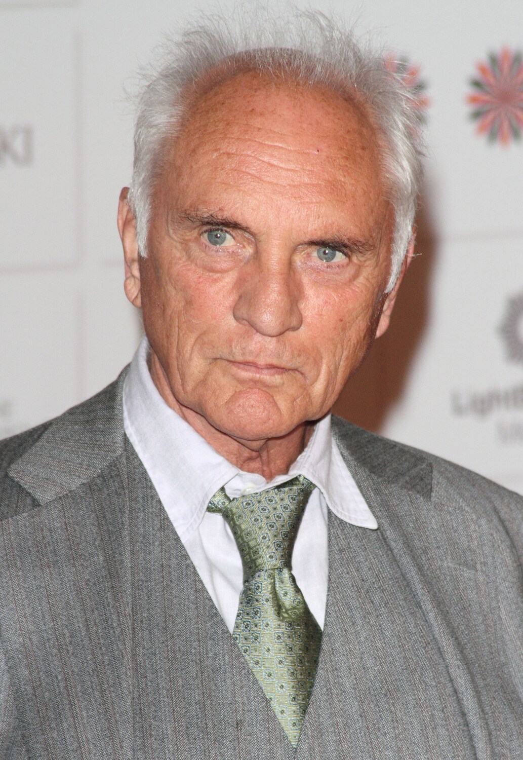 テレンス・スタンプが87歳で死去、「スーパーマン」にゾッド将軍役で出演