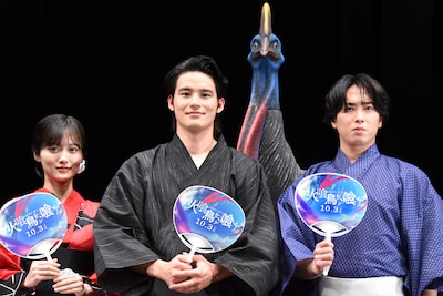 「火喰鳥を、喰う」水上恒司・宮舘涼太がのびのびボケる、山下美月は浴衣アピール「集団技です」