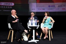 ジュゼッペ・トルナトーレ（中央）