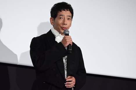 ミヒャエル・ウムラウフ役の野間口徹