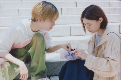 「ミーツ・ザ・ワールド」場面写真