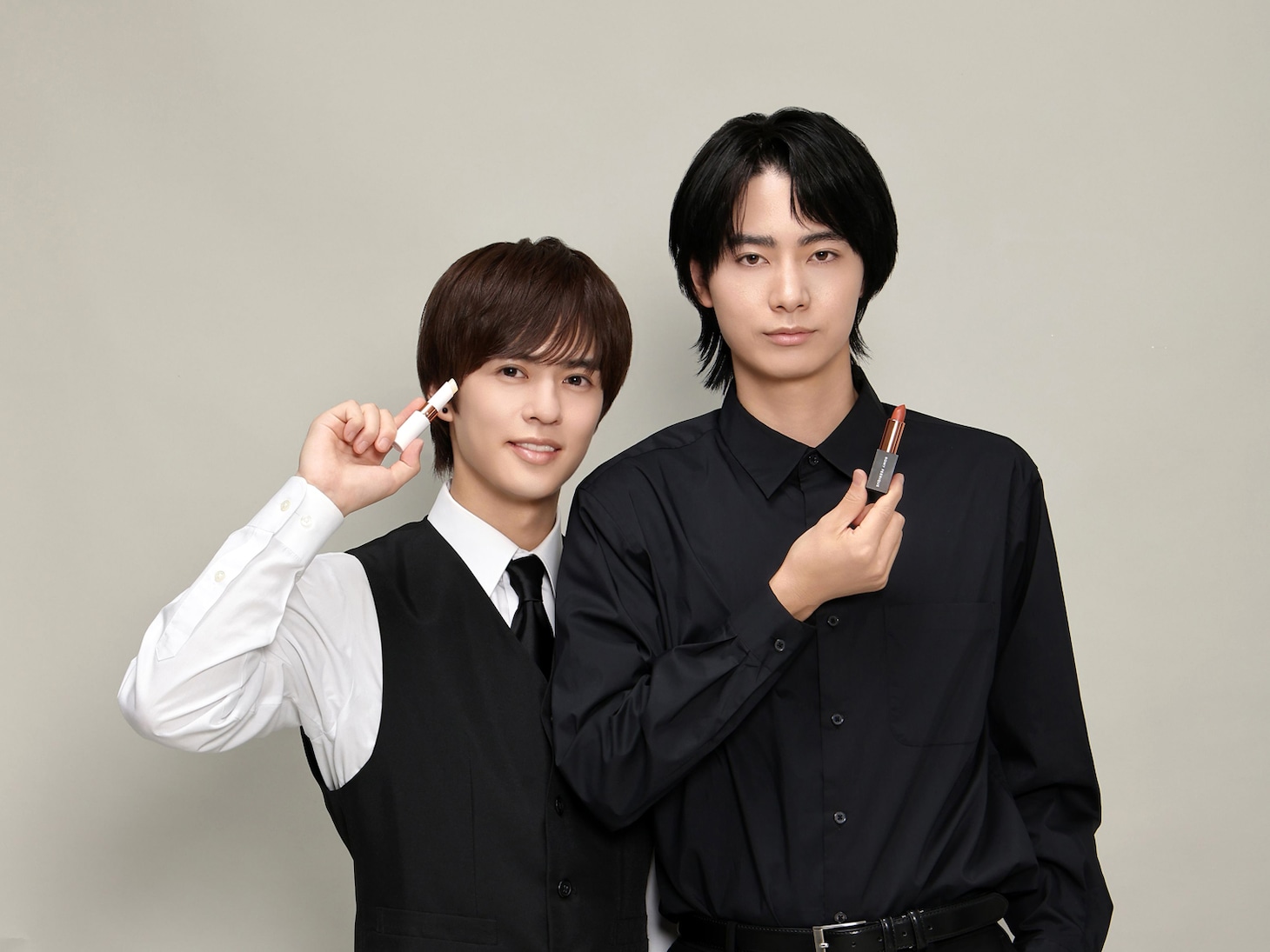 ドラマ「コスメティック・プレイラバー Season2」より、左から奥野壮演じる間宮棗（まみやなつめ）、豊田裕大演じる佐橋斗真（さはしとうま）