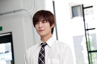ドラマ「コスメティック・プレイラバー Season2」より、奥野壮演じる間宮棗（まみやなつめ）