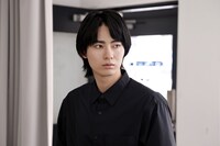 ドラマ「コスメティック・プレイラバー Season2」より、豊田裕大演じる佐橋斗真（さはしとうま）