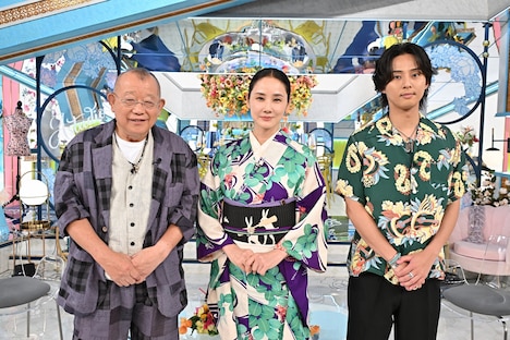 左から笑福亭鶴瓶、吉田羊、藤ヶ谷太輔