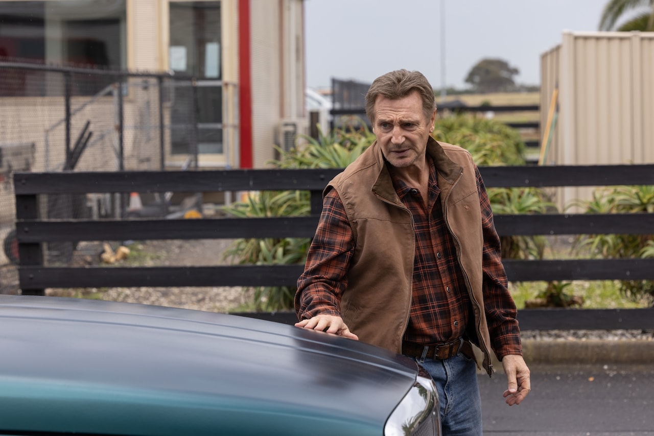 リーアム・ニーソン直筆サイン入り2Lサイズ写真…アイスロード リーアム・ニーソンが再び山岳を爆走『アイス・ロード：リベンジ