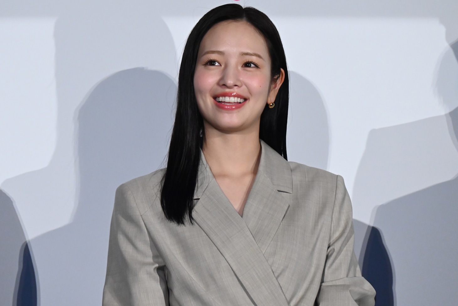 横田真悠