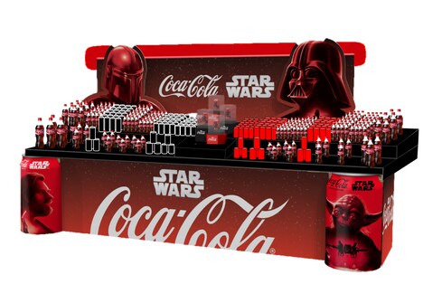 「コカ・コーラ×スター・ウォーズ」限定デザイン製品 特設売り場イメージ ©2025 The Coca-Cola Company. ©2025 Lucasfilm