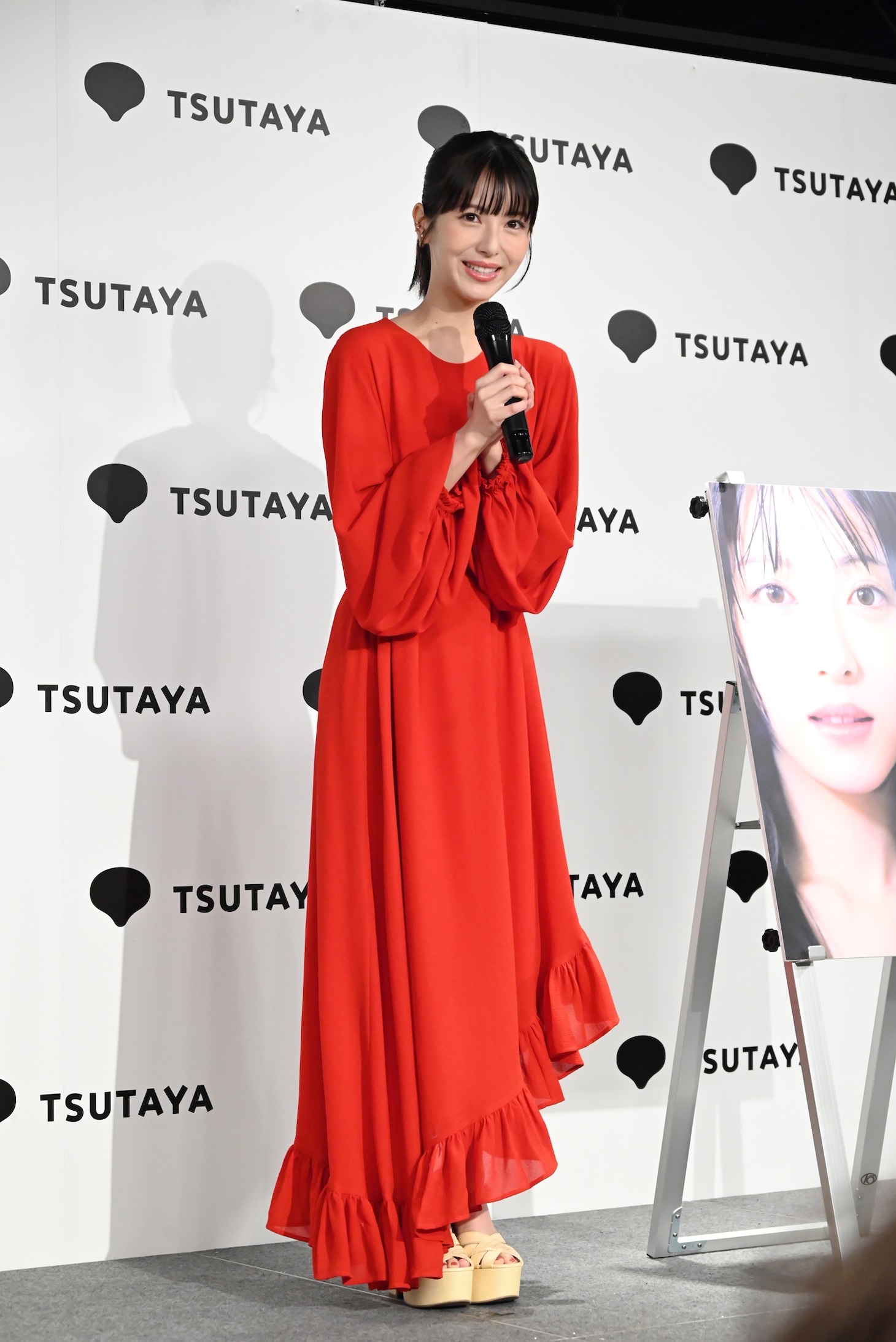 浜辺美波