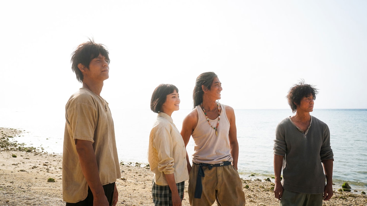 「宝島」特別カット。左からレイ（窪田正孝）、ヤマコ（広瀬すず）、オン（永山瑛太）、グスク（妻夫木聡）