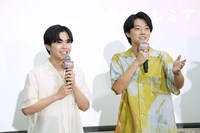 左から鈴木福、櫻井海音