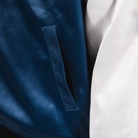 スカジャン（M、L、XL） / 各3万3000円（税込）