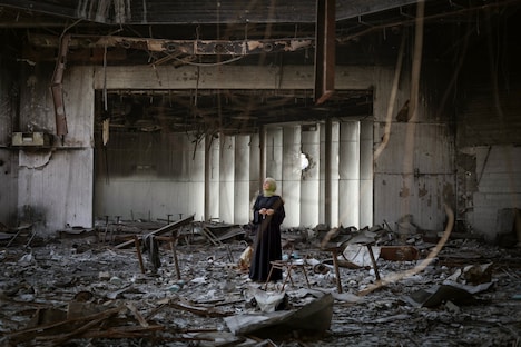 「手に魂を込め、歩いてみれば」場面写真 ©Fatma Hassona