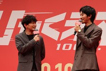 「ひゃくえむ。」完成披露試写会より、左から津田健次郎、松坂桃李