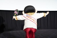 尻を向ける野原しんのすけ