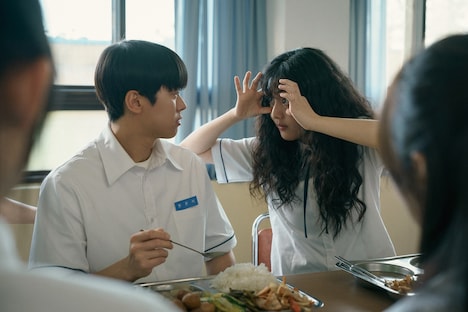 Netflix映画「告白ヒストリー」場面写真