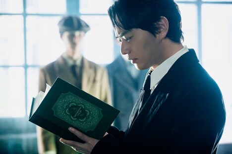 「ベートーヴェン捏造」より、セイヤー（染谷将太）