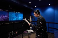 「奥のほそ道 -ある日本軍捕虜の記憶-」日本語吹替版のアフレコに臨む笠松将