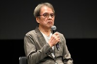 「シャンバラストーリー」の舞台挨拶に出席した関根俊夫