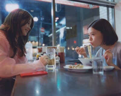 「ミーツ・ザ・ワールド」場面写真