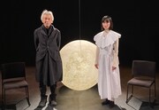 「『スイッチインタビュー』橋本愛×田中泯」より、橋本愛（右）と田中泯（左）