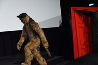 サプライズ登場したオリバー（オダギリジョー）