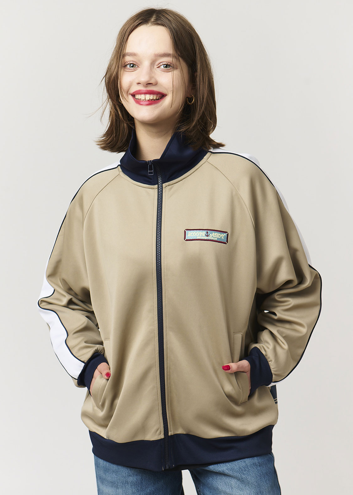SCOOPS AHOY｜トラックジャケット（8900円）