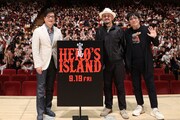 「宝島」特別上映会にて、左からジョン・カビラ、真藤順丈、大友啓史