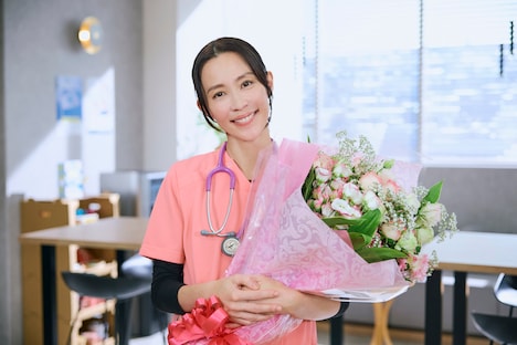 日曜劇場「19番目のカルテ」より、木村佳乃