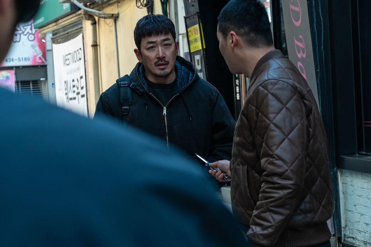 ハ・ジョンウとキム・ナムギルが互いを称賛、「ブロークン 復讐者の夜」メイキング映像