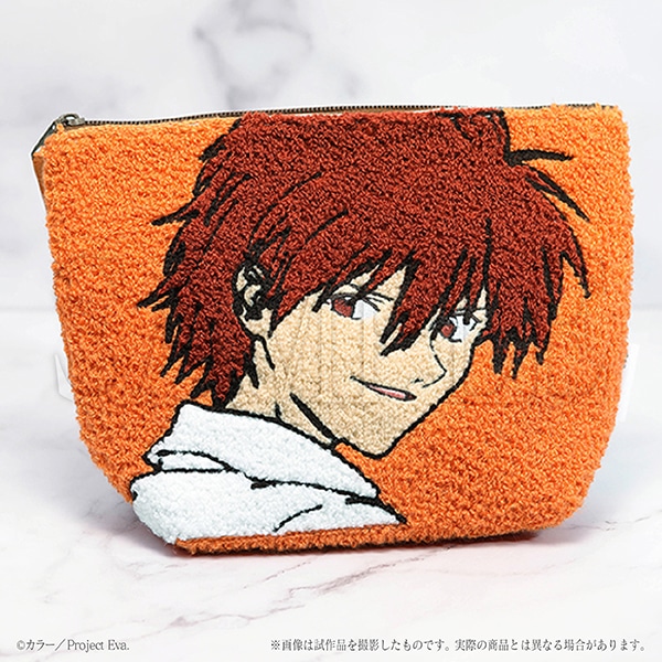 「『エヴァンゲリオン』シリーズ30th記念 最後のシ者 渚カヲル展」サガラ刺繍ポーチ（全2種・各税込2970円）