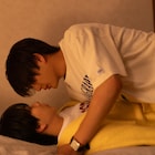 加藤大悟がM!LK塩﨑太智にキスを迫る、ドラマ「タクミくんシリーズ」予告&新写真