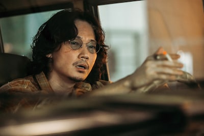 「愚か者の身分」場面写真