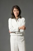 桐谷杏子役の板谷由夏