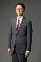 掛川啓役の金田哲