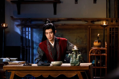 アレン・レン（任嘉倫）演じる衛昭 / 蕭無瑕