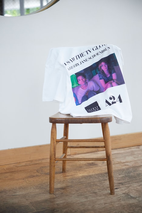 A24 for bonjour records「I Saw The TV Glow」Exclusive T-shirtのイメージ